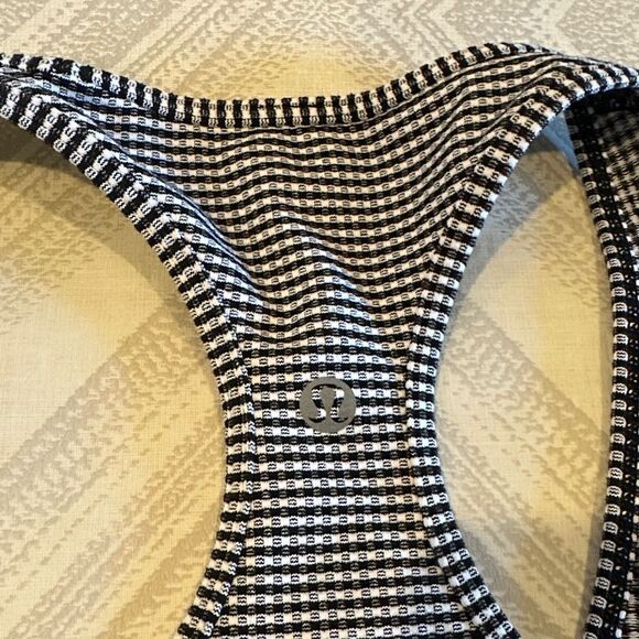 Lululemon Black and White Check Women's Racerback Tank Top - Picture 6 of 7